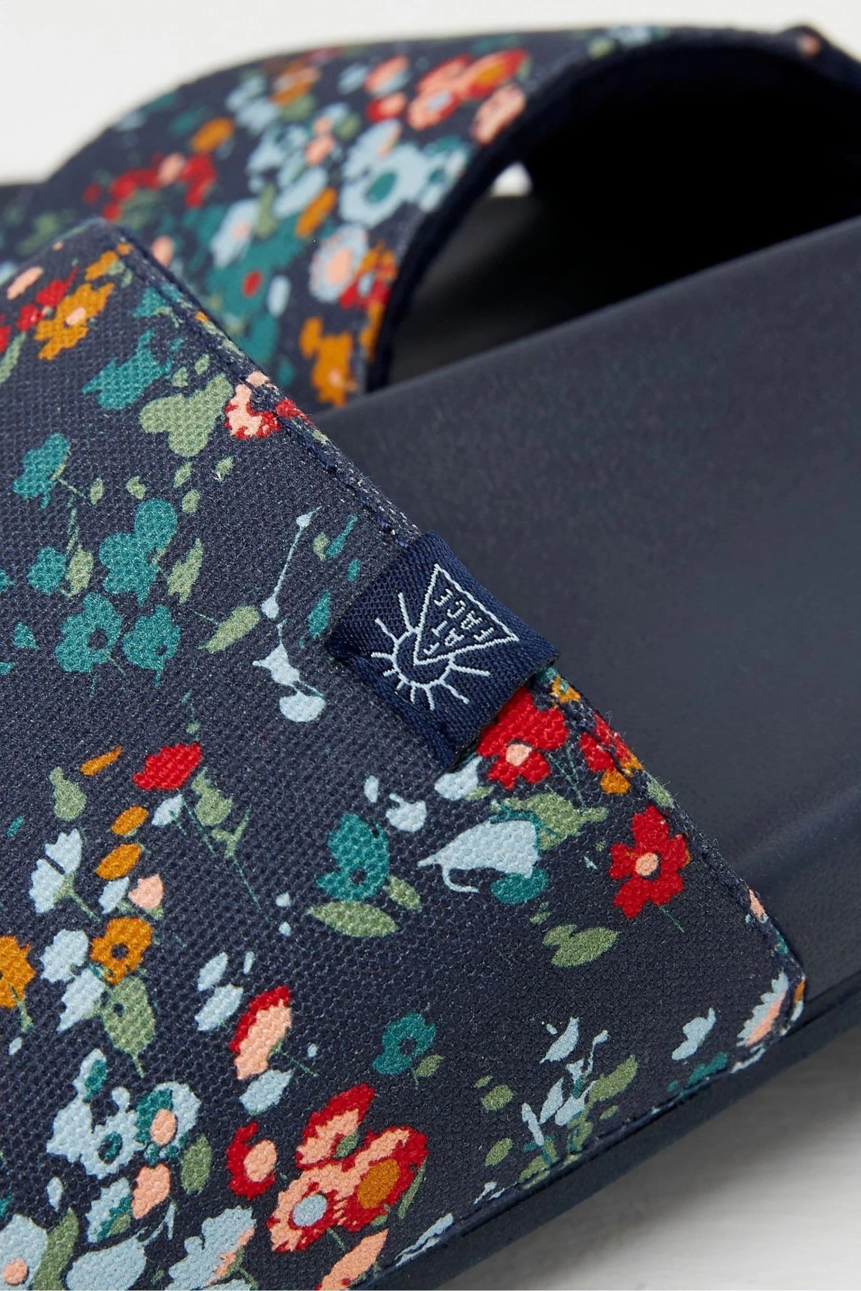 FatFace Blue Floral Print Sliders 4 FatFace Blue Floral Print Sliders - Image 4