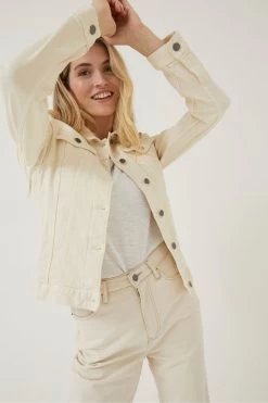 FatFace Natural Tasha Denim Jacket 7 FatFace Natural Tasha Denim Jacket -Fashion Clothing Store 407517s3