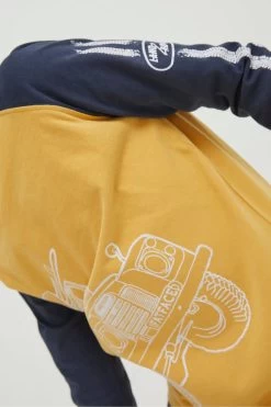 FatFace Yellow Landrover Outline Graphic T-Shirt -Fashion Clothing Store 589218s4 1