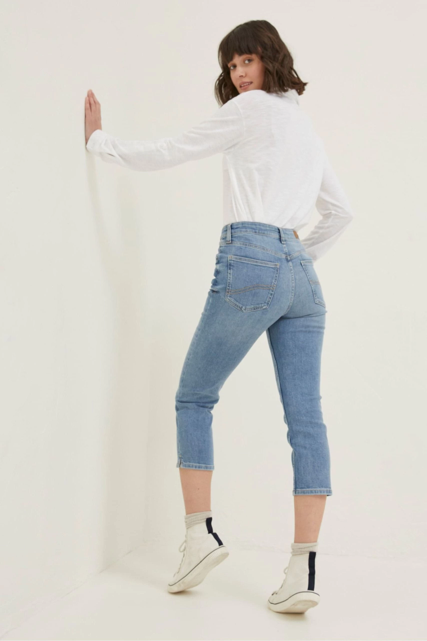 FatFace Blue Sway Capri Jeans 2 FatFace Blue Sway Capri Jeans - Image 2