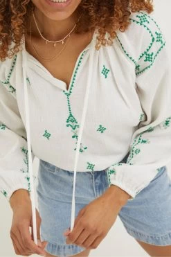 FatFace Dee Embroidered White Blouse 8 FatFace Dee Embroidered White Blouse -Fashion Clothing Store BCJ132s4