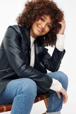 Fashion Clothing Store -Fashion Clothing Store C04760s2