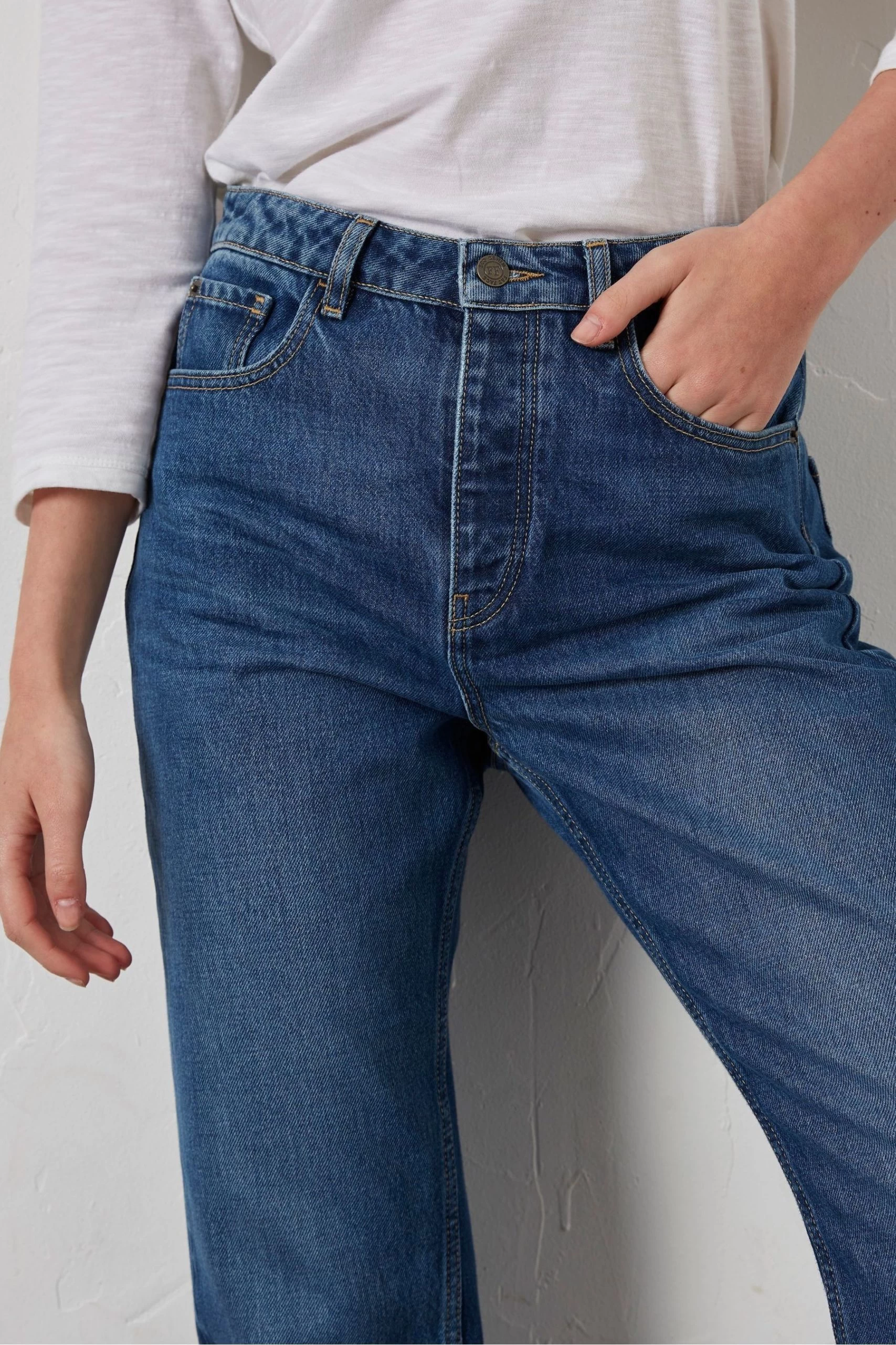 FatFace Blue Sutton Straight Jeans 3 FatFace Blue Sutton Straight Jeans - Image 3