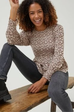 FatFace Fran Brown Meadow Spring Shirred Top 8 FatFace Fran Brown Meadow Spring Shirred Top -Fashion Clothing Store D57 532s3