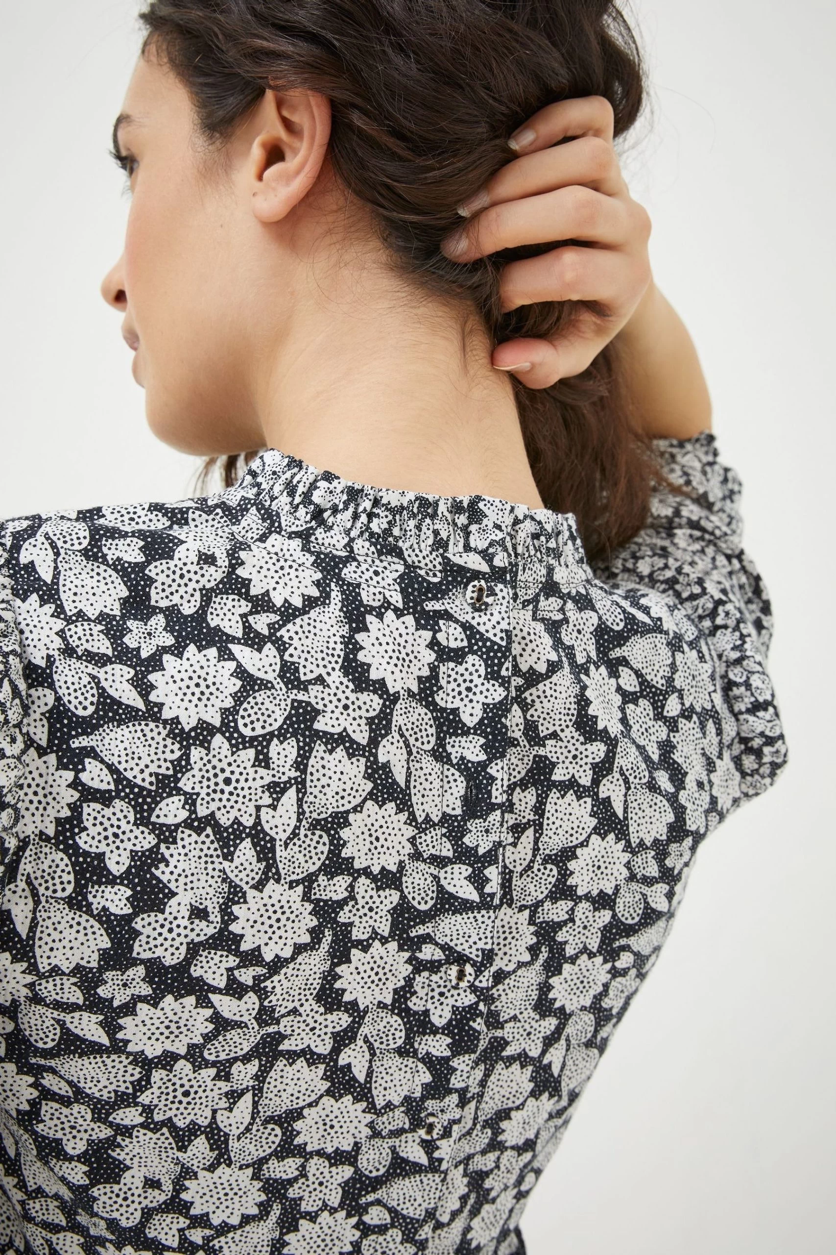 FatFace Hadley Springtime Midi Black Dress 5 FatFace Hadley Springtime Midi Black Dress - Image 5