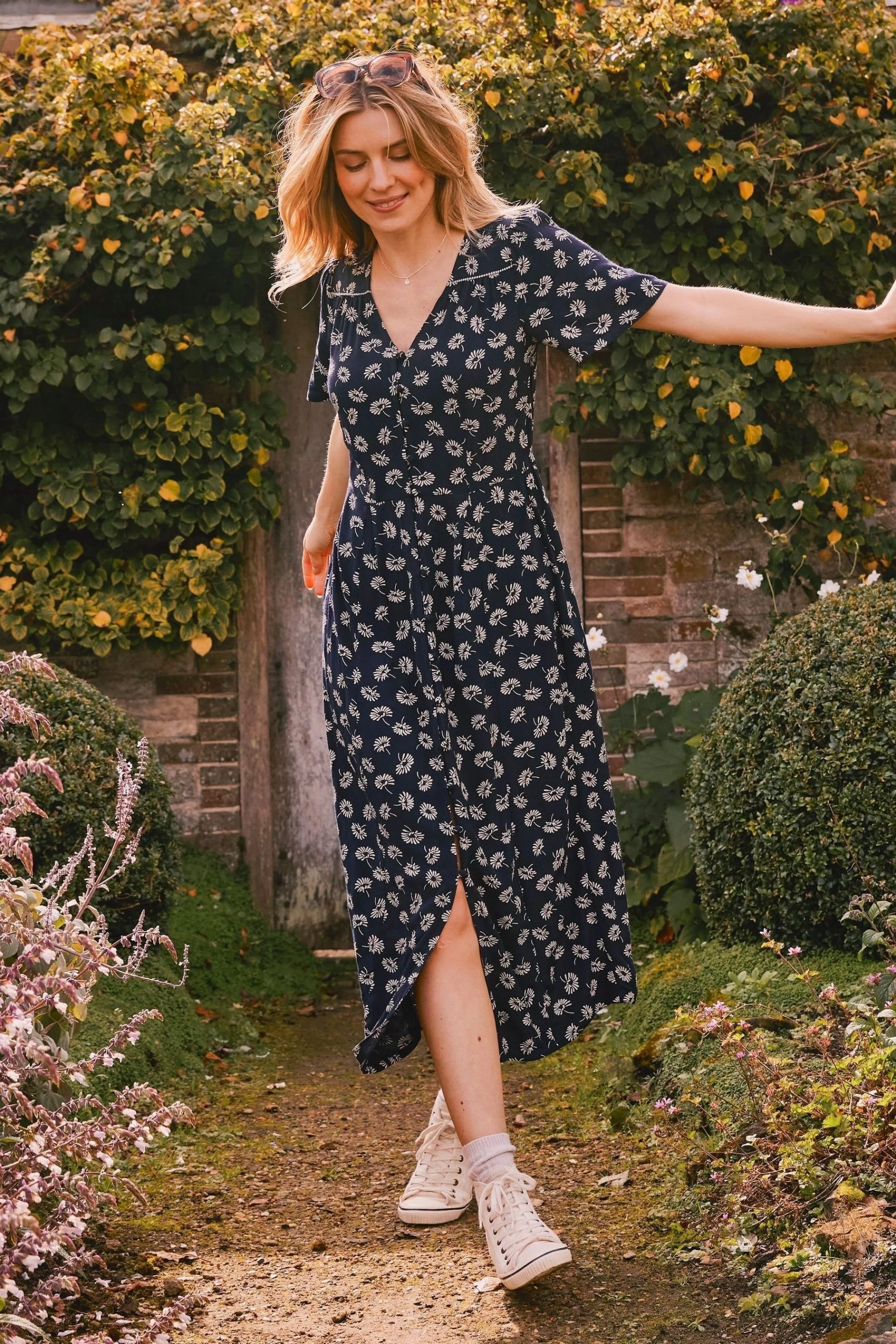 FatFace Blue Francis Daisy Midi Dress 2 FatFace Blue Francis Daisy Midi Dress - Image 2