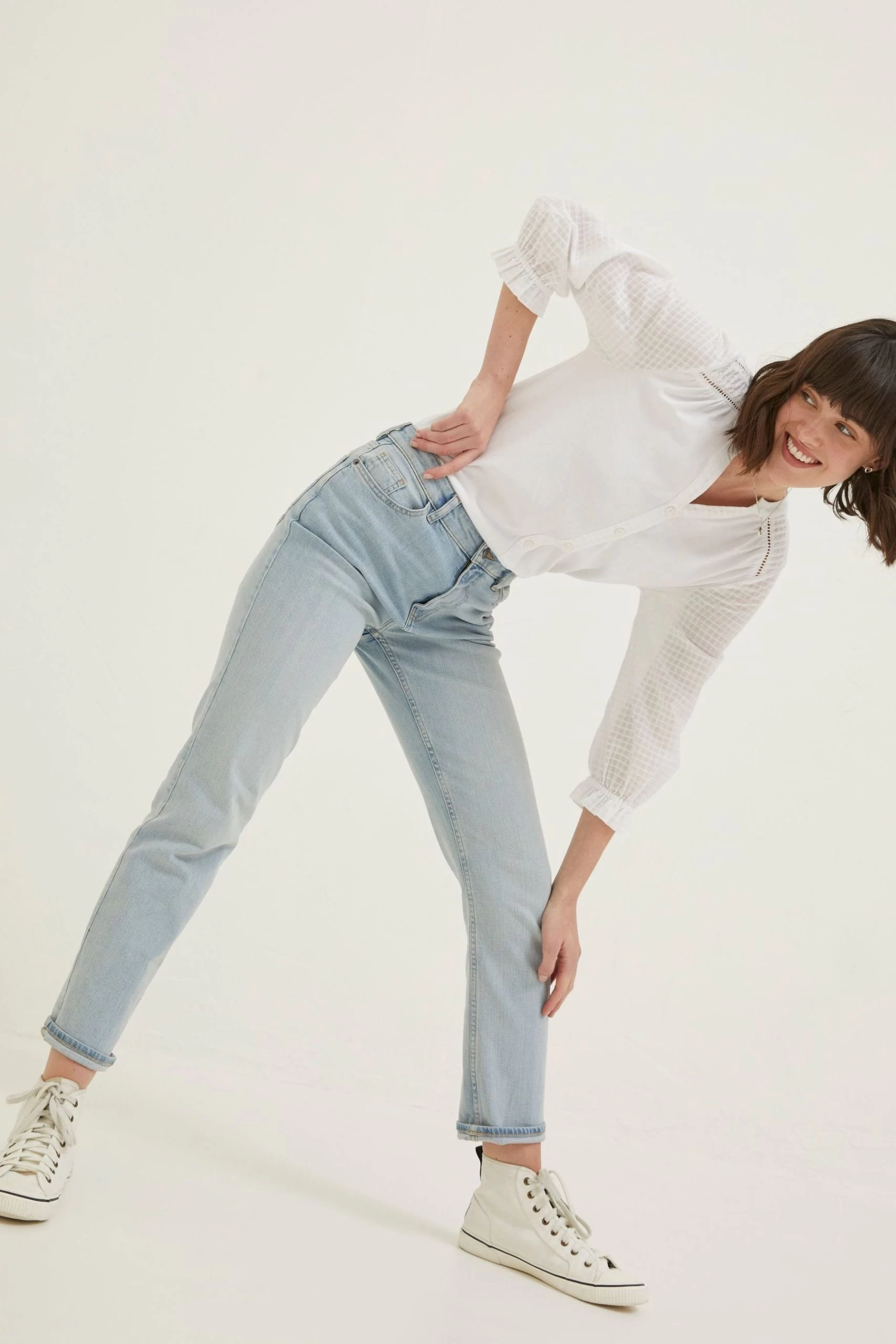 FatFace Blue Chesham Girlfriend Jeans 6 FatFace Blue Chesham Girlfriend Jeans - Image 6