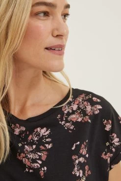 FatFace Ivy Blush Floral Graphic Black T-Shirt -Fashion Clothing Store D57 875s3