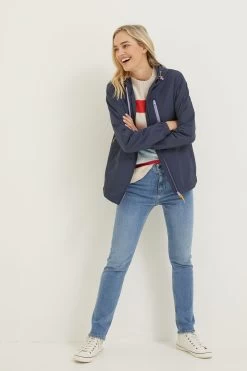 Fashion Clothing Store -Fashion Clothing Store D57521s2