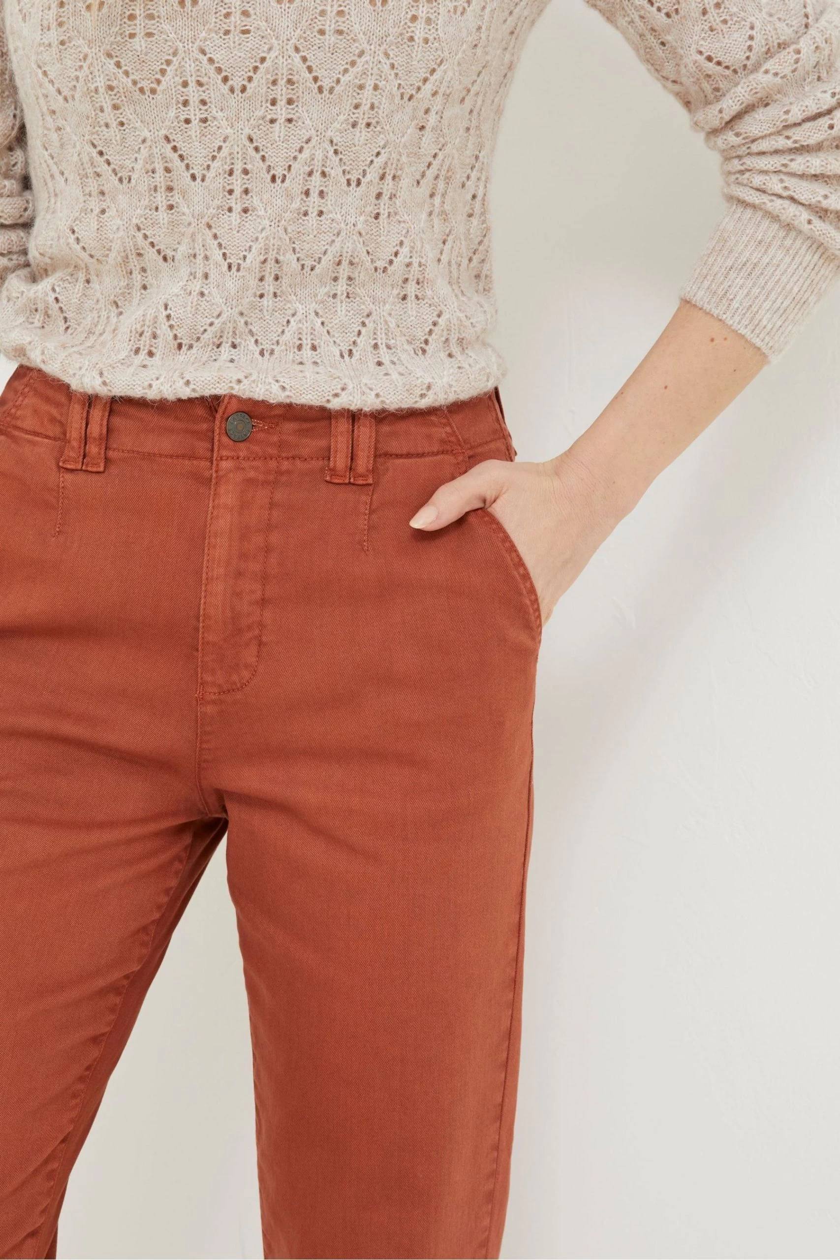 FatFace Brown Aspen Tapered Chinos 4 FatFace Brown Aspen Tapered Chinos - Image 4