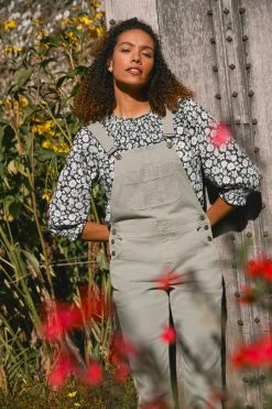 FatFace Green Lewes Canvas Dungarees -Fashion Clothing Store D57788s7