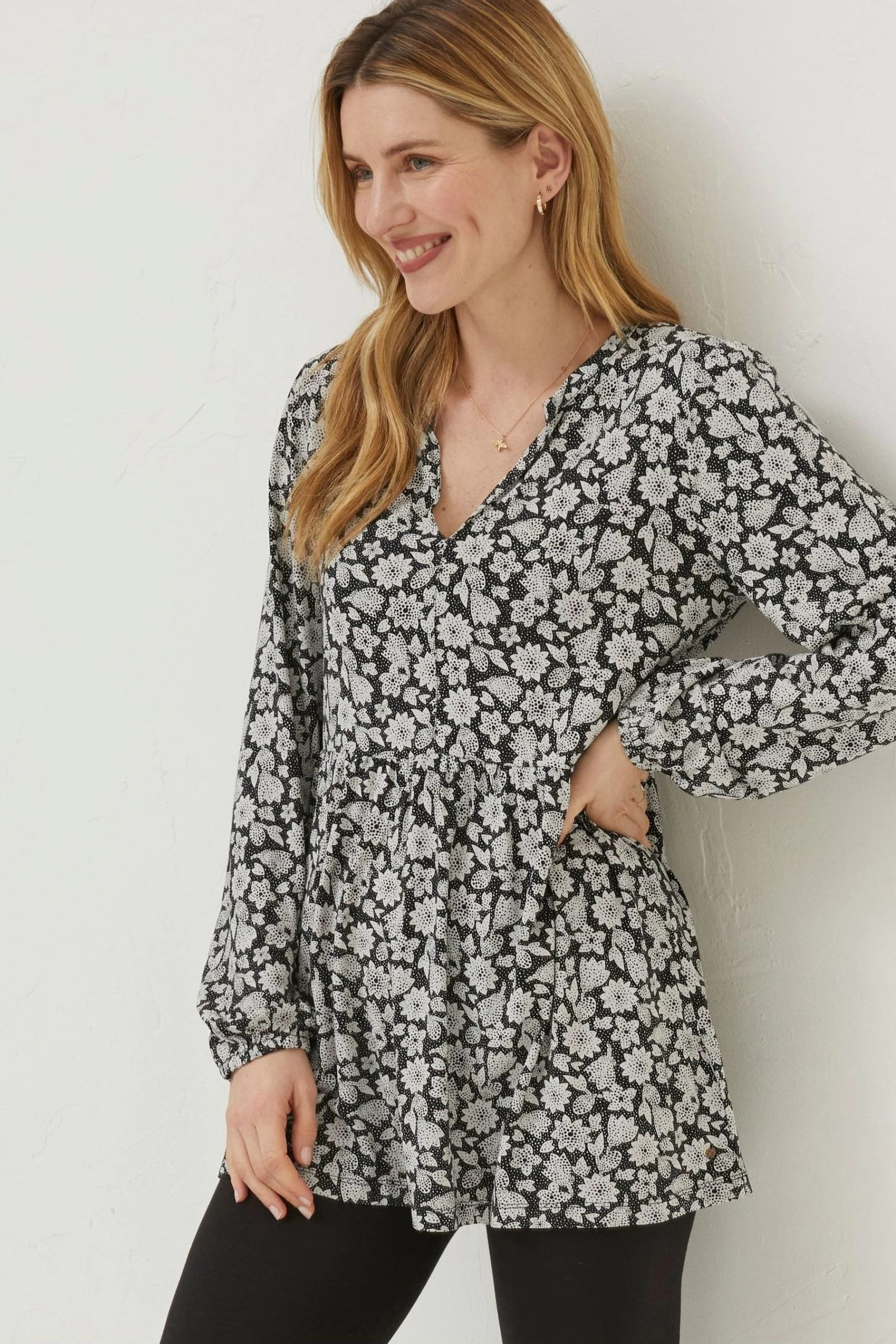 FatFace Poppy Spring Floral Black Tunic Top 1 FatFace Poppy Spring Floral Black Tunic Top