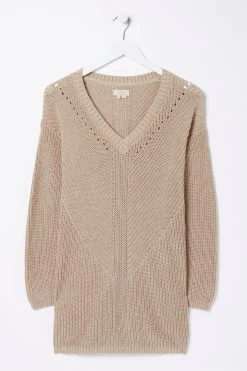FatFace Natural Kayleigh V-Neck Jumper -Fashion Clothing Store D57873s5