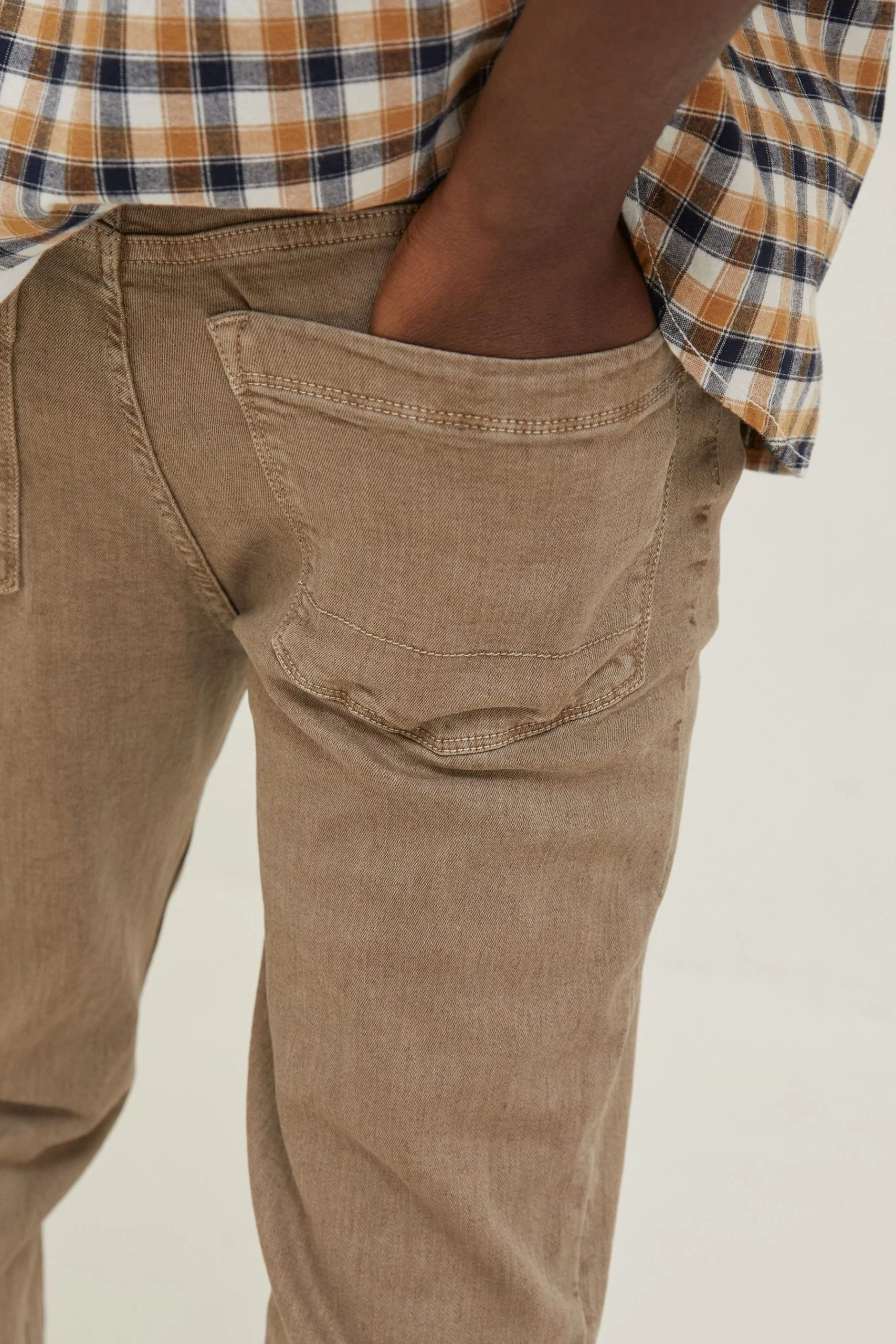 FatFace Natural Slim Five Pocket Jeans 3 FatFace Natural Slim Five Pocket Jeans - Image 3