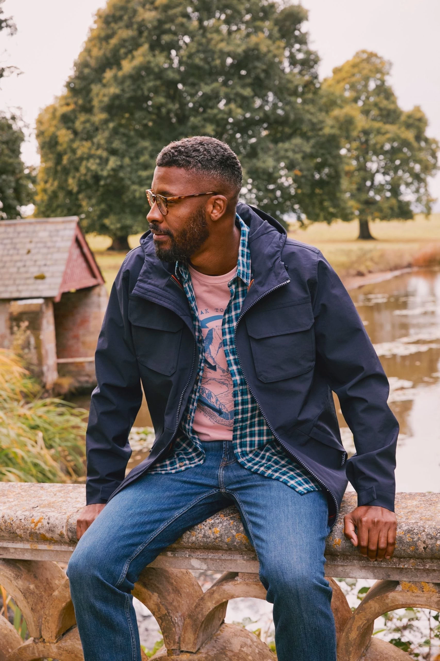 FatFace Blue Coniston Cagoule Jacket 2 FatFace Blue Coniston Cagoule Jacket - Image 2