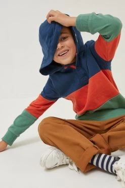 FatFace Blue Ringmore Colourblock T-Shirt 7 FatFace Blue Ringmore Colourblock T-Shirt -Fashion Clothing Store D61471s3