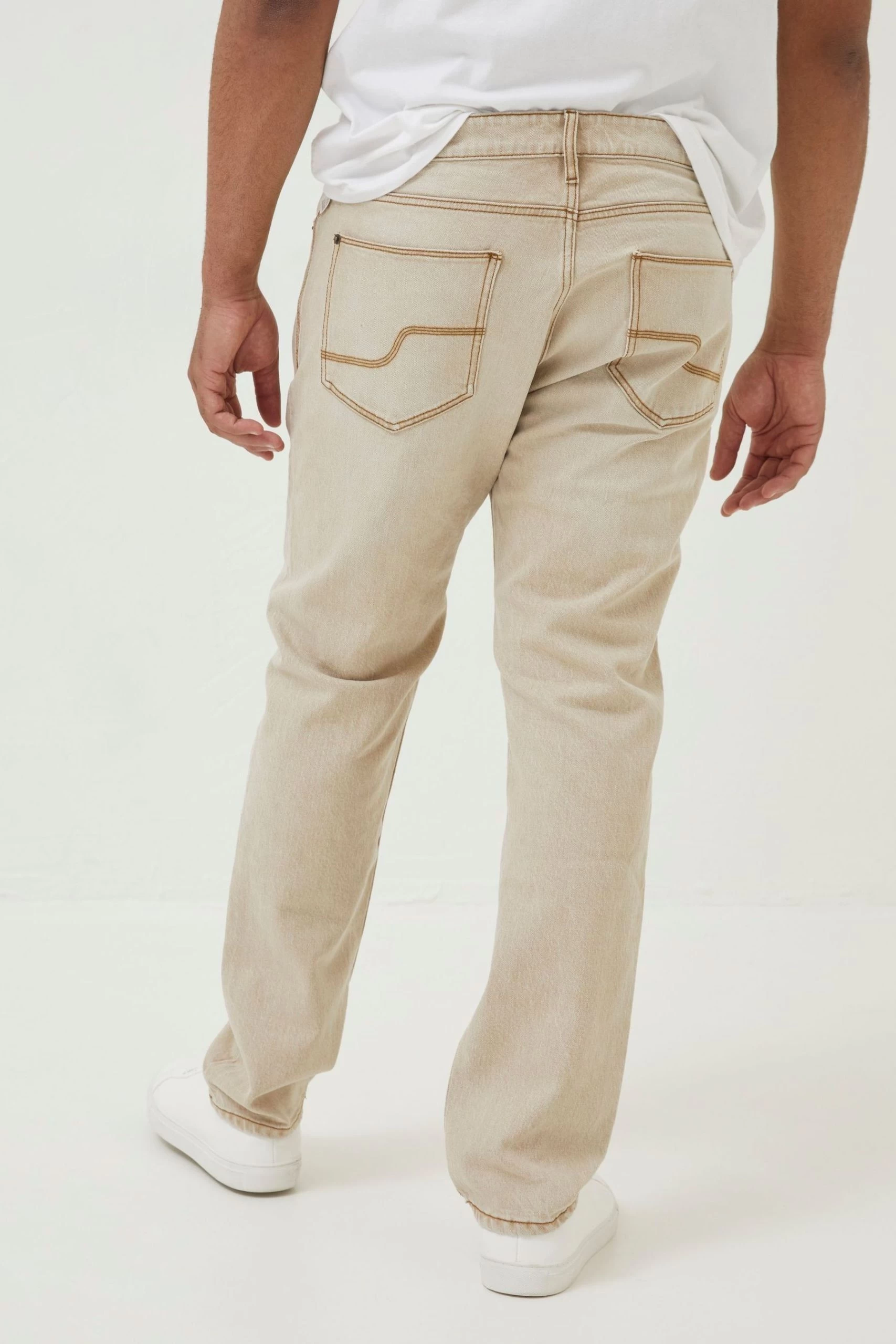 FatFace Natural Slim Light Colour Wash Jeans 2 FatFace Natural Slim Light Colour Wash Jeans - Image 2