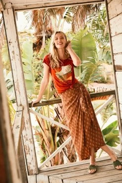 FatFace Red Summer Haze T-Shirt -Fashion Clothing Store M85 963s3