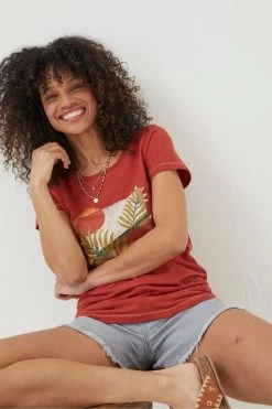 FatFace Red Summer Haze T-Shirt -Fashion Clothing Store M85 963s6