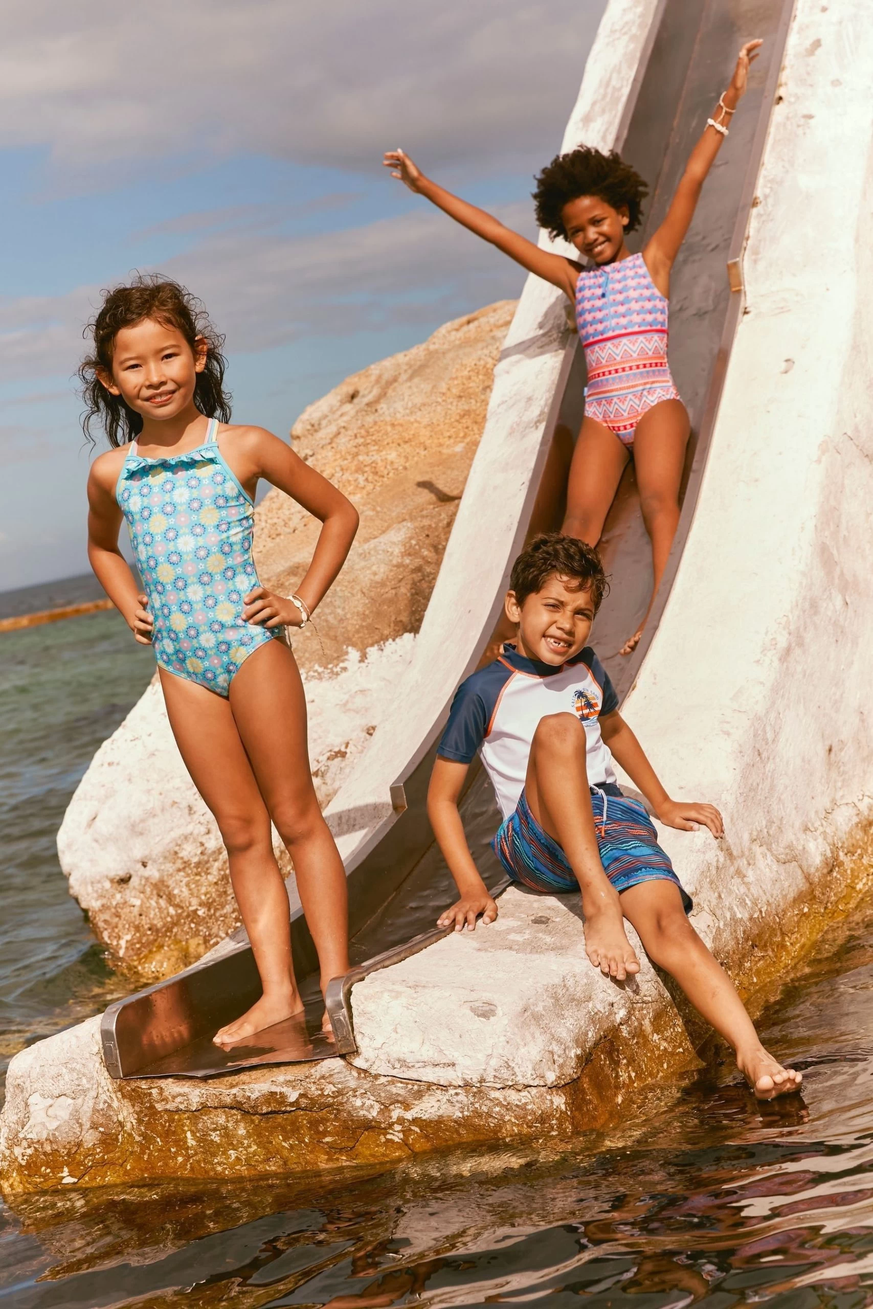 FatFace Graphic Rash White Vest 2 FatFace Graphic Rash White Vest - Image 2