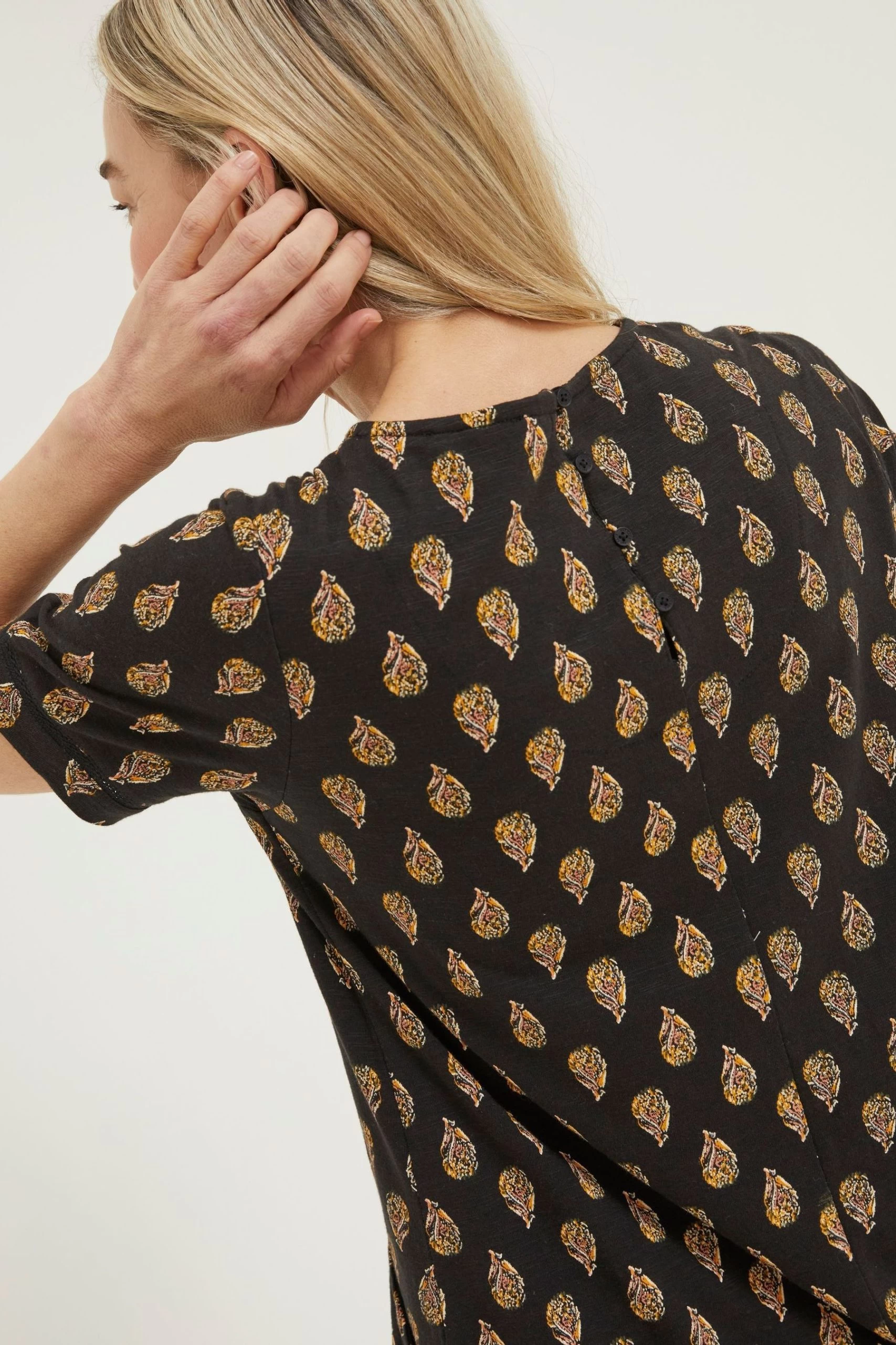 FatFace Simone Woodblock Jersey Black Dress 3 FatFace Simone Woodblock Jersey Black Dress - Image 3