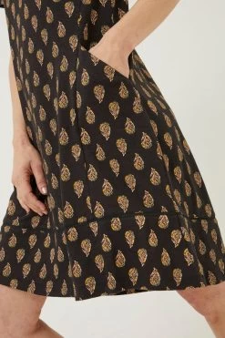 FatFace Simone Woodblock Jersey Black Dress 7 FatFace Simone Woodblock Jersey Black Dress -Fashion Clothing Store T49 422s4