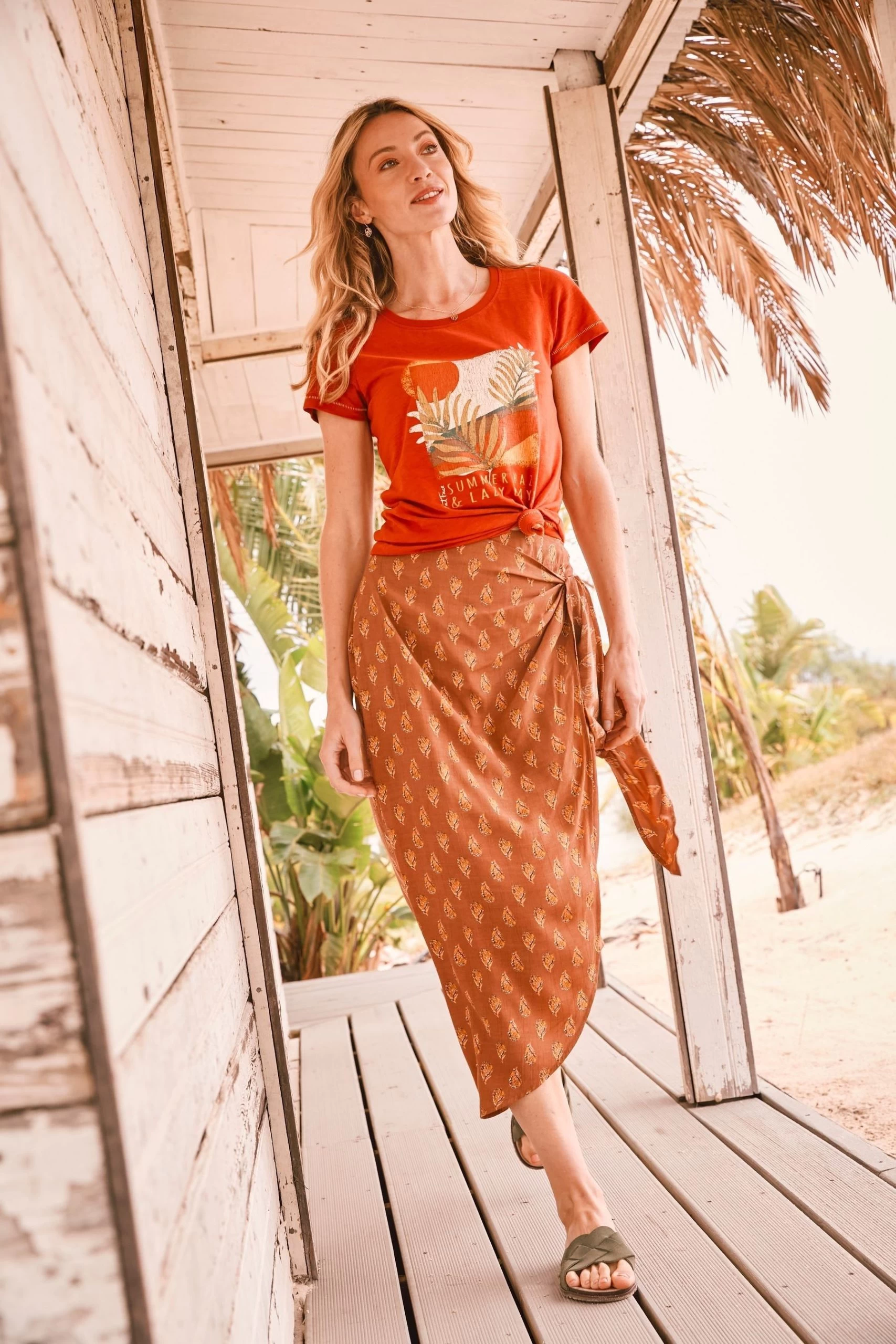 FatFace Serren Woodblock Midi Brown Skirt 1 FatFace Serren Woodblock Midi Brown Skirt