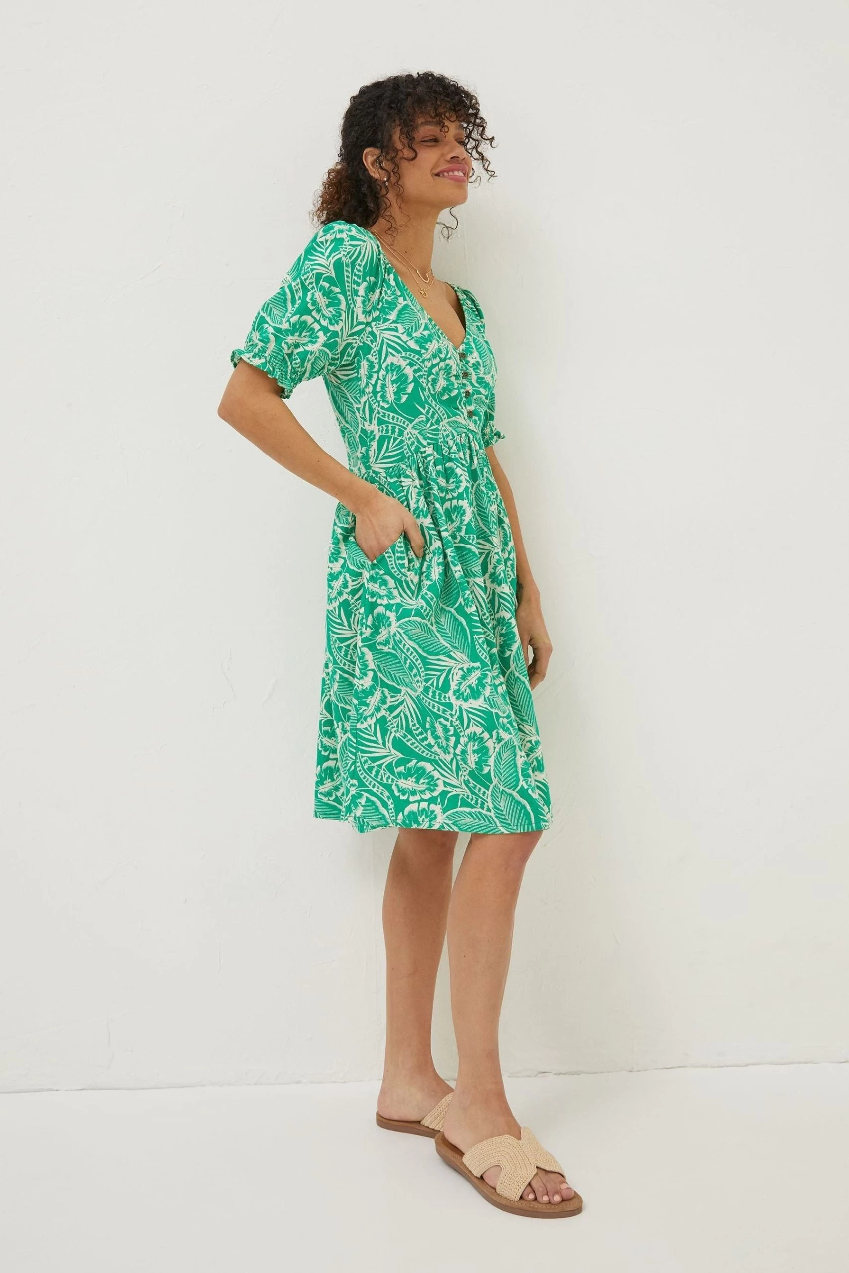 FatFace Green Aideen Linen Blend Leaf Dress 3 FatFace Green Aideen Linen Blend Leaf Dress - Image 3