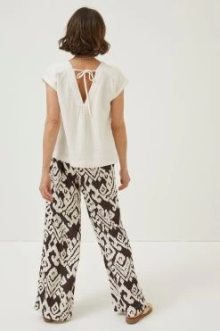 FatFace Sadie Blouse -Fashion Clothing Store T49415s3