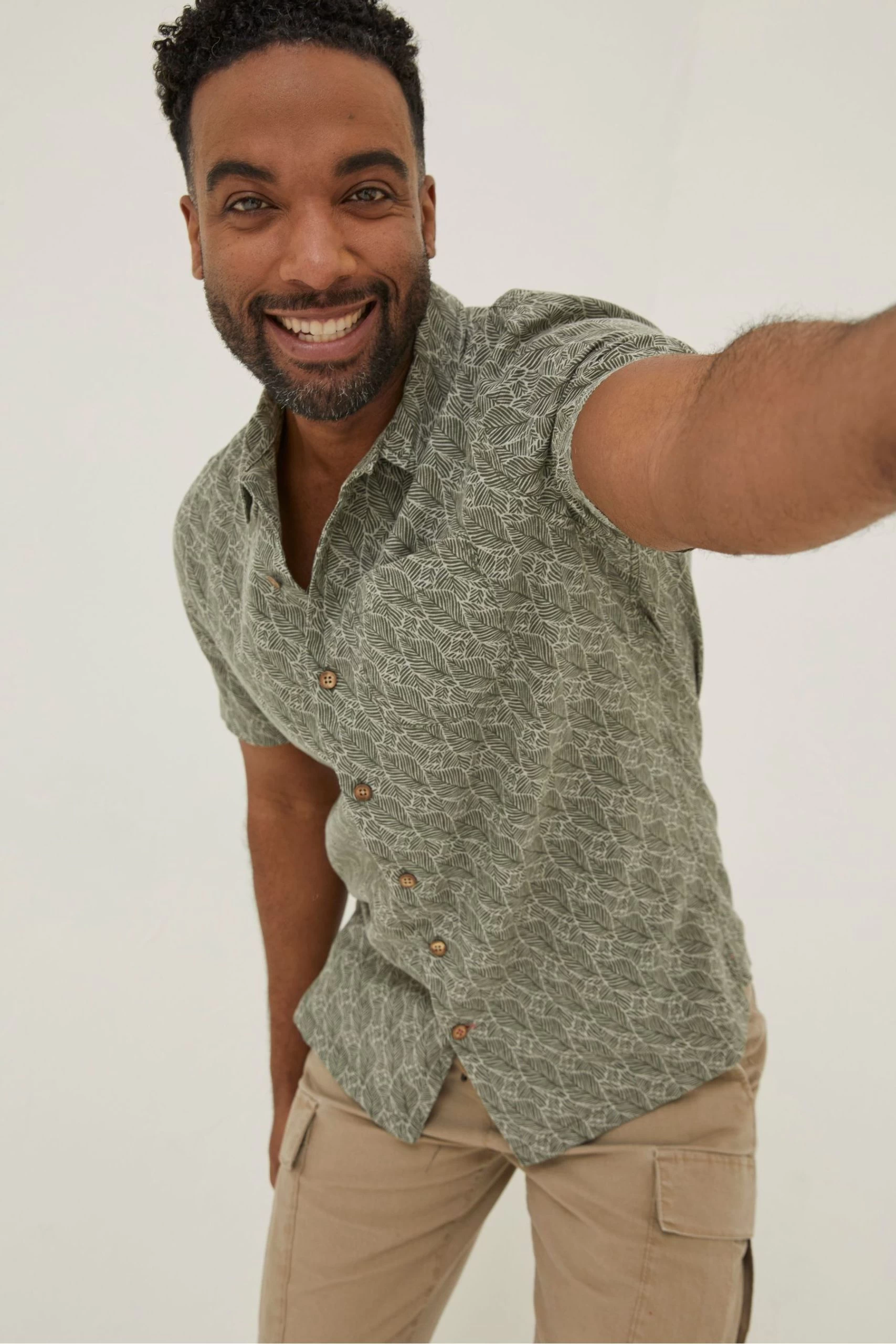 FatFace Green Dempsey Leaf Print Shirt 1 FatFace Green Dempsey Leaf Print Shirt