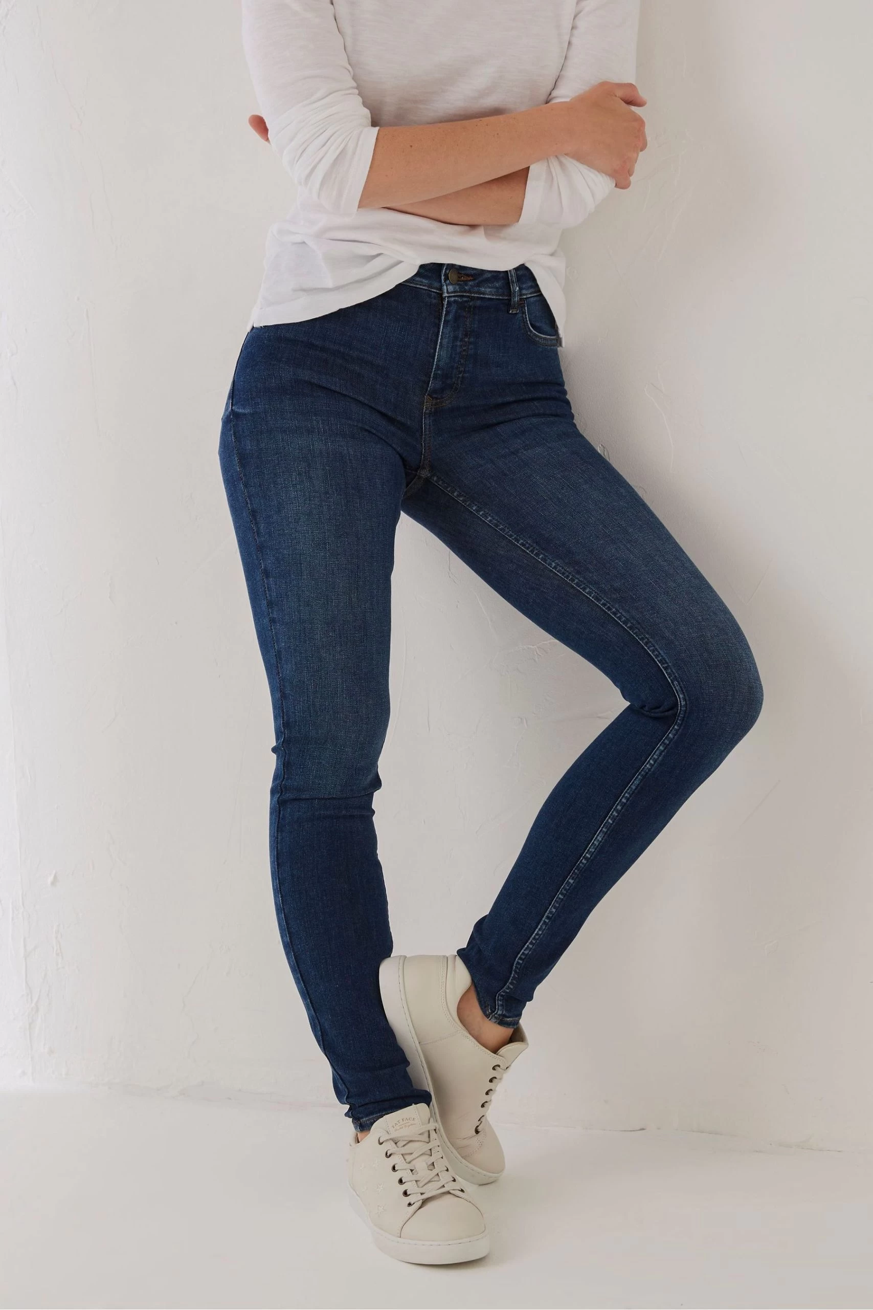FatFace Blue Harlow Highwaist Skinny Jeans 1 FatFace Blue Harlow Highwaist Skinny Jeans